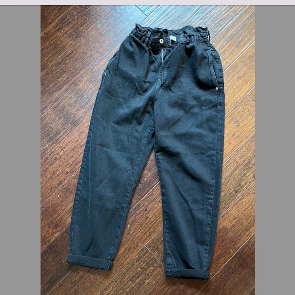 Zara High Waisted Paper Bag Baggy Jeans Size 2